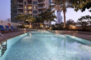 BEAUTIFUL AND COZY 2 BR APARTMENT IN THE HEART OF DOWNTOWN